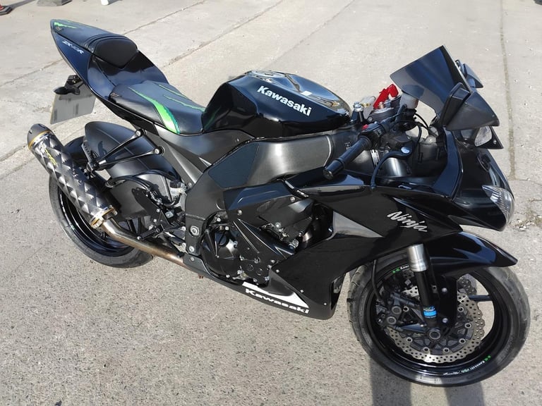 2009 09 KAWASAKI ZX 1000 ZX10 E9F BLACK SPORT BIKE NEW MOT HPI CLEAR