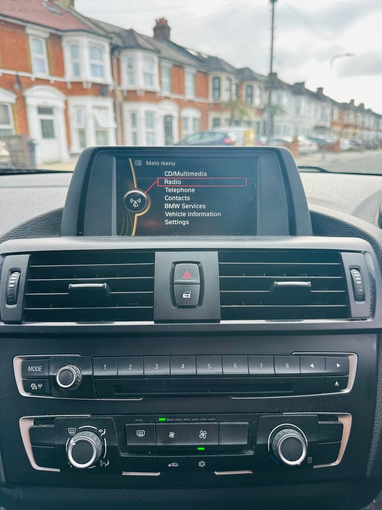 2011 BMW 1 Series 116i Sport 5dr HATCHBACK Petrol Manual