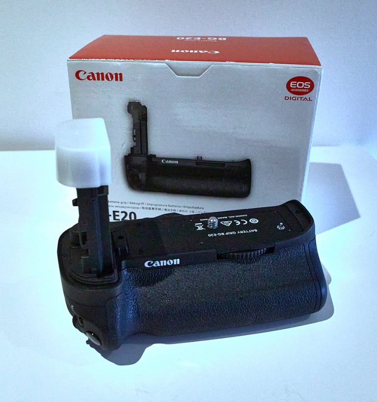 Canon BG -E20 battery grip for Canon 5D mark 4
