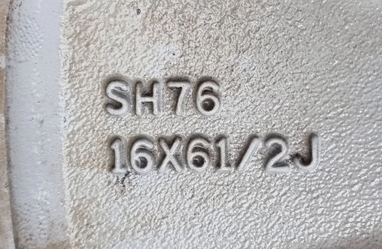 Toyota ESTIMA aloy wheels 