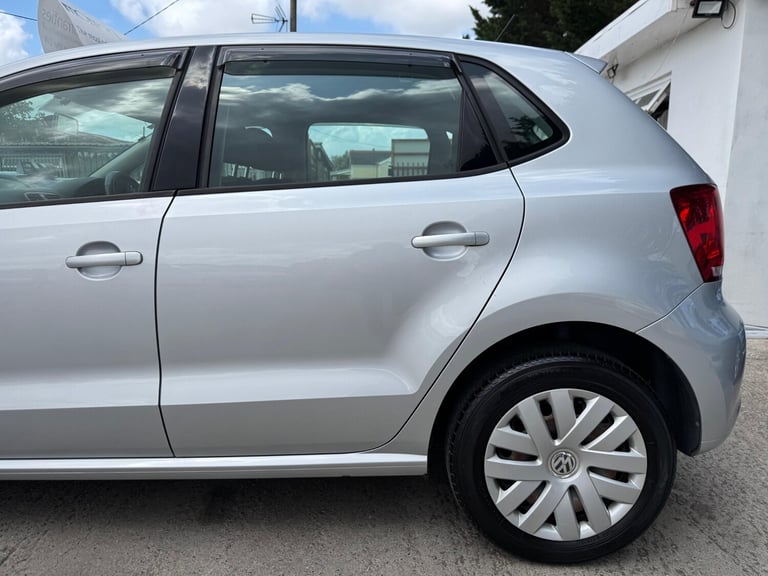 2012 Volkswagen Polo 1.2 TSI Bluemotion Tech Auto DSG Hatchback Petrol Semi Automatic