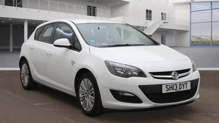 2013 Vauxhall Astra 1.4 16v Energy Euro 5 5dr HATCHBACK Petrol Manual