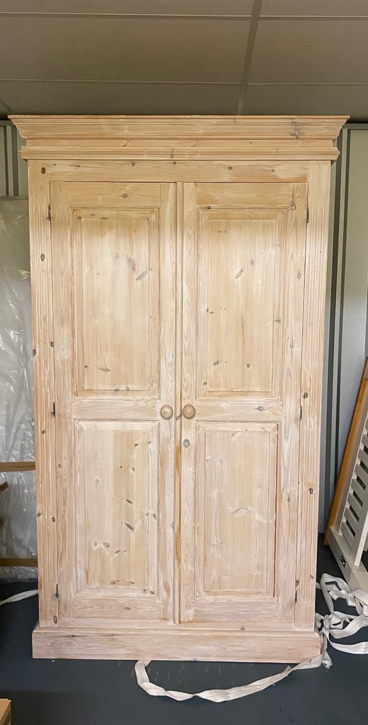 Pine whitewashed double wardrobe
