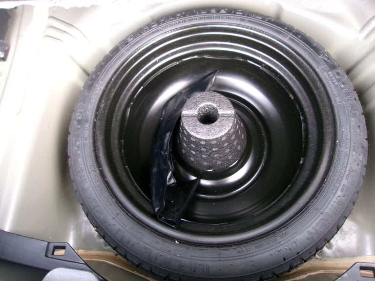 2015 Toyota Yaris 1.33 VVT-i Sport 5dr HATCHBACK PETROL Manual