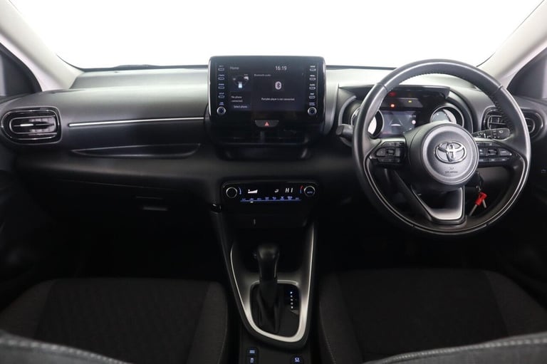 2020 Toyota Yaris 1.5 Hybrid Design 5dr CVT HATCHBACK PETROL/ELECTRIC Automatic