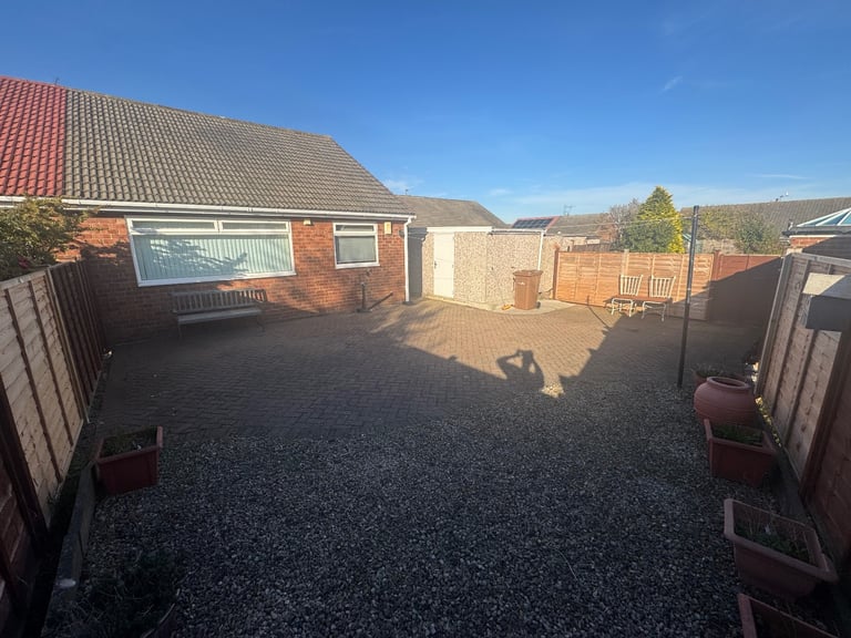 3 Bedroom Dormer Bungalow To Rent (Lovely Location)