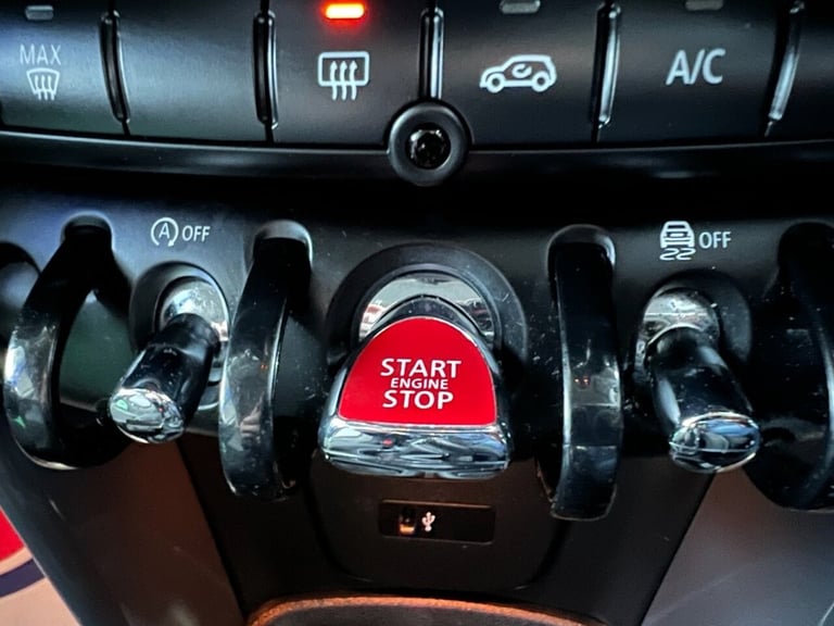 2018 18 MINI HATCH 1.5 COOPER HATCHBACK 3DR PETROL MANUAL EURO 6 (S/S) (136 PS)
