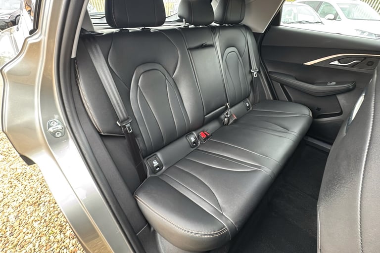  Omoda Omoda 5 1.6 Tgdi Noble Suv 5dr Petrol Dct Euro 6 s/s 186 Ps Petrol
