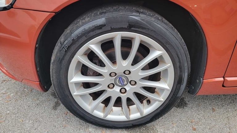 2012 Volvo S40 2.0 SE Lux Edition 4dr Saloon Petrol Manual