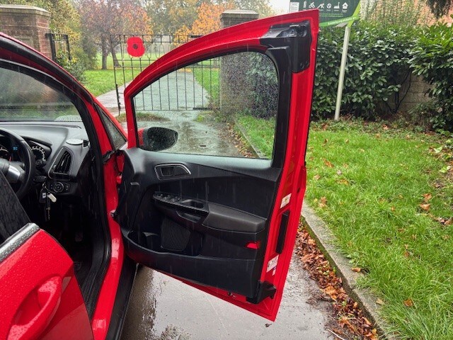 FORD B-MAX 1.5 TDCi Zetec Red Manual Diesel 2015