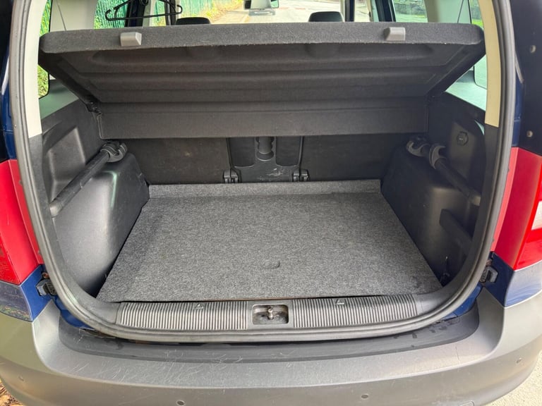 2011 Skoda Yeti 2.0 TDI Elegance DSG 4WD Euro 5 5dr HATCHBACK Diesel Automatic