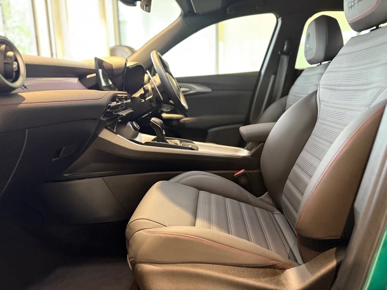 2025 Alfa Romeo Tonale 1.3 PHEV Tributo Italiano 5dr Auto Hatchback Petrol Parallel PHEV Automatic