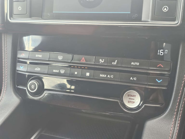 2017 Jaguar F-Pace 2.0 F-PACE R-Sport AWD D Auto 4WD 5dr SUV Diesel Automatic