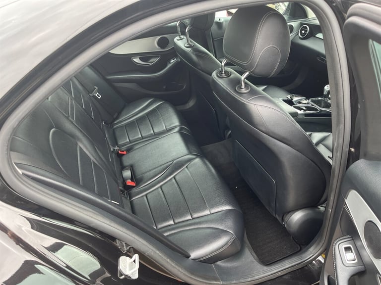 2015 Mercedes-Benz C-Class BLUETEC SPORT Saloon Diesel Manual