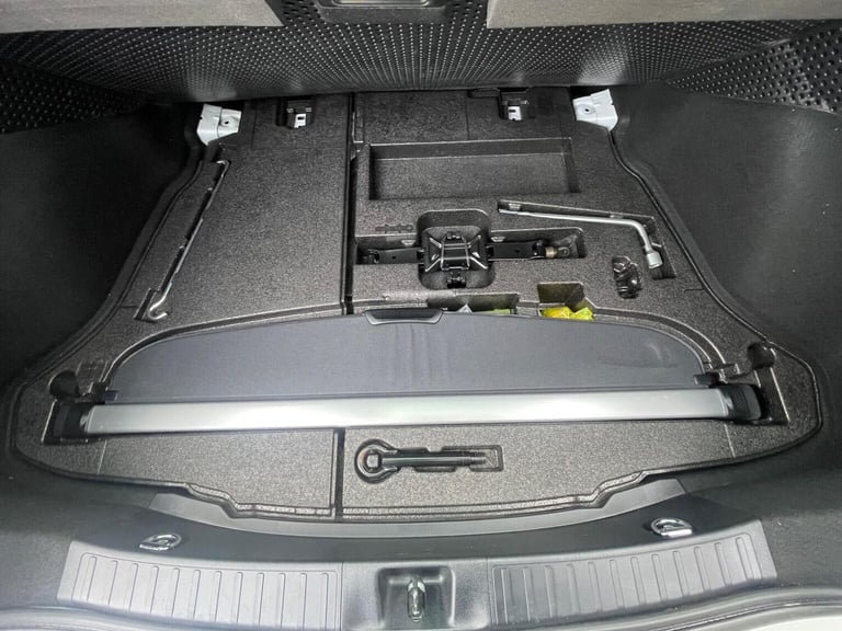 TOYOTA PRIUS 1.8 VVT-h Business Edition CVT Euro 6 (s/s) 5dr 2019