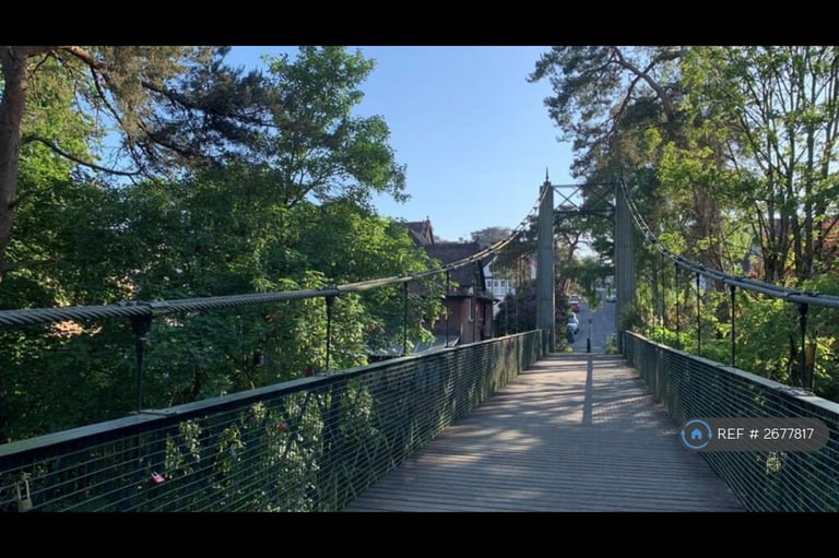 2 bedroom flat in Burnaby Road, Bournemouth, BH4 (2 bed) (#2677817)