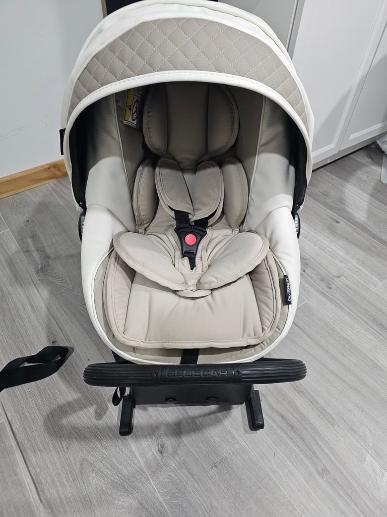 image for Bebe car seat easymaxi LF with isofix