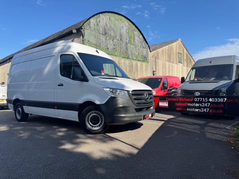 Mercedes-Benz Sprinter 3.5t H2 L2 Progressive Van++1 OWNER++CRUISE++REV