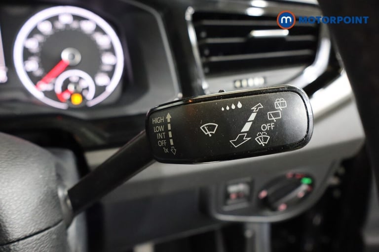 2018 Volkswagen Polo 1.0 TSI 95 SE 5dr Hatchback Petrol Manual