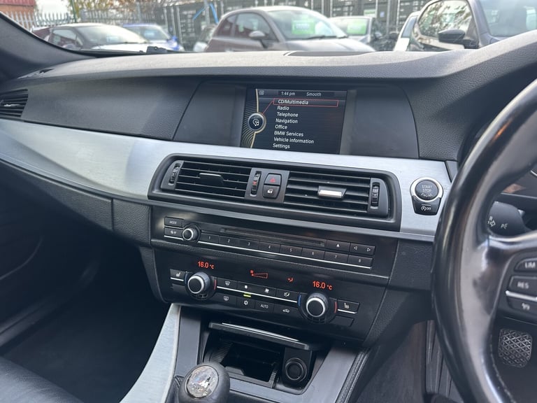 BMW 5 SERIES 2.0 520d M Sport Saloon 2011