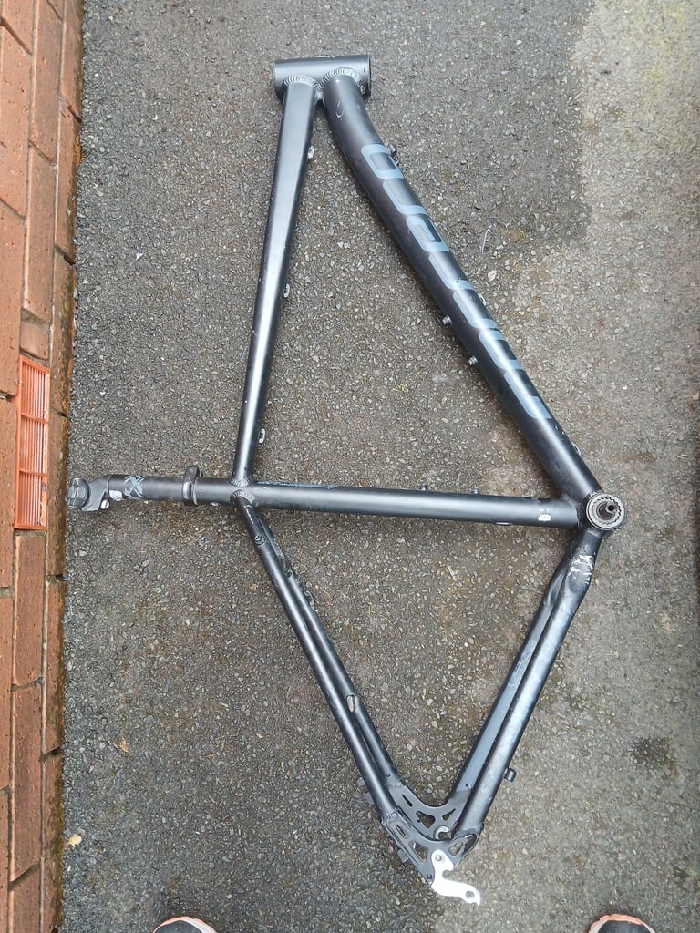 Carrera Vengeance 27.5 Frame Only 20 Inch Black