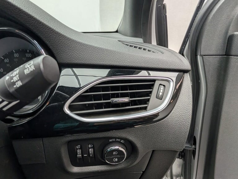 2016 Vauxhall Astra 1.6 CDTi BlueInjection SRi Hatchback 5dr Diesel Auto Euro 6 (136 ps) TINTED H...