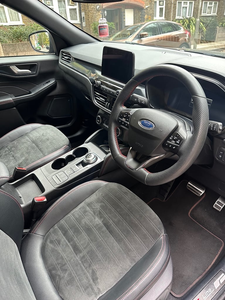 Ford, KUGA, Hatchback, 2022, Other, 2496 (cc), 5 doors