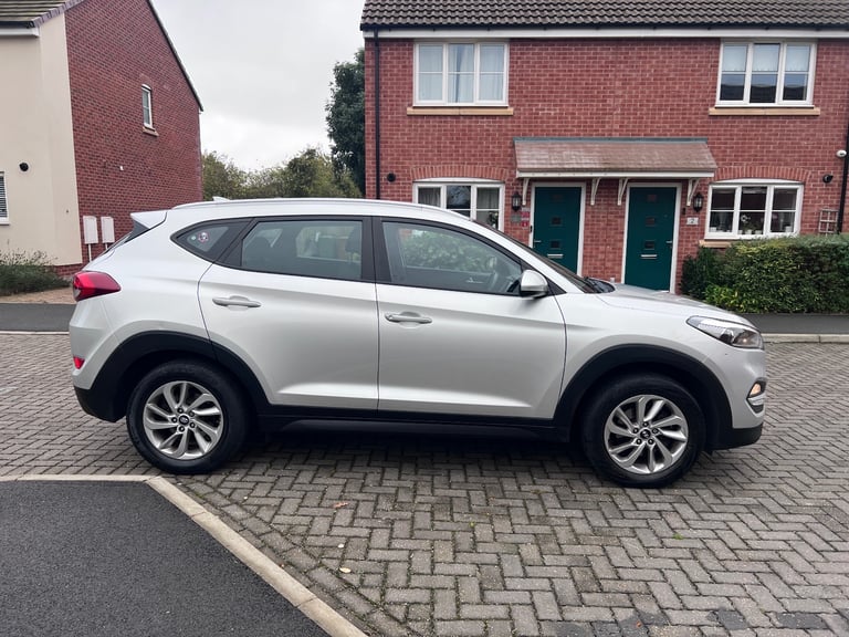 Hyundai, TUCSON, Estate, 2016, Manual, 1685 (cc), 5 doors