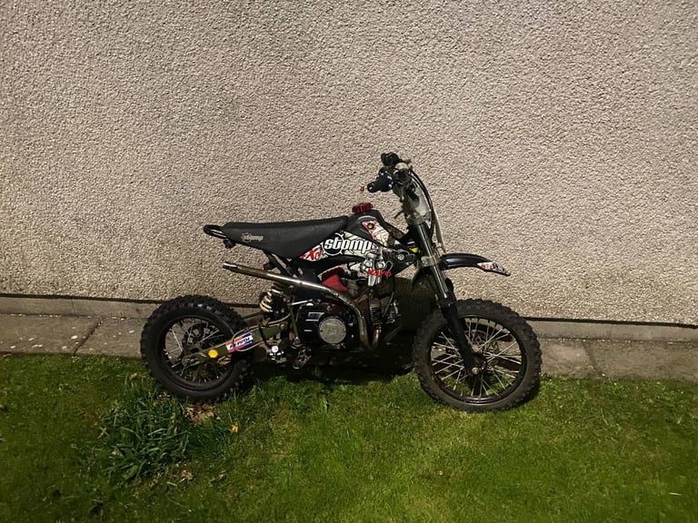Stomp 125 pit bike 