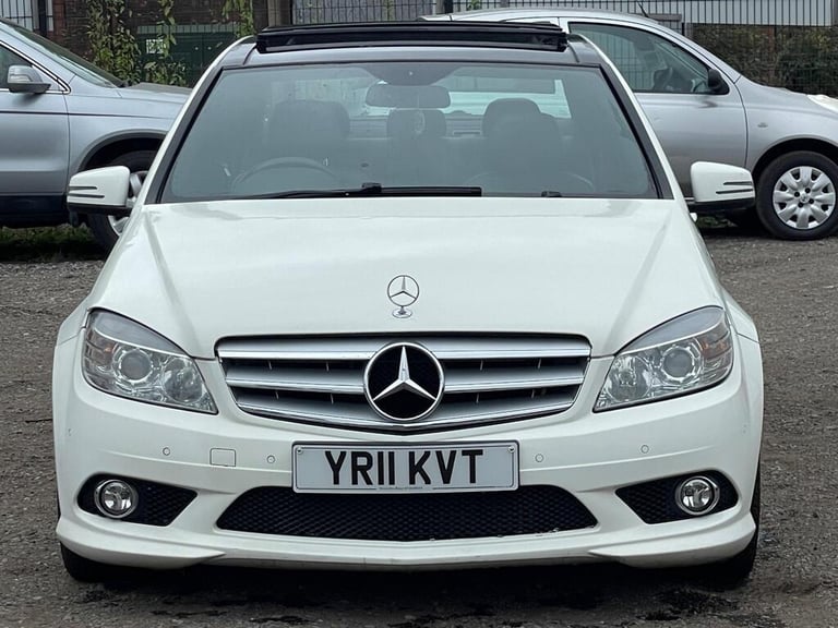 2011 MERCEDES C CLASS C220 CDI SPORT + PAN ROOF + LOW MILES + ALLOYS * 