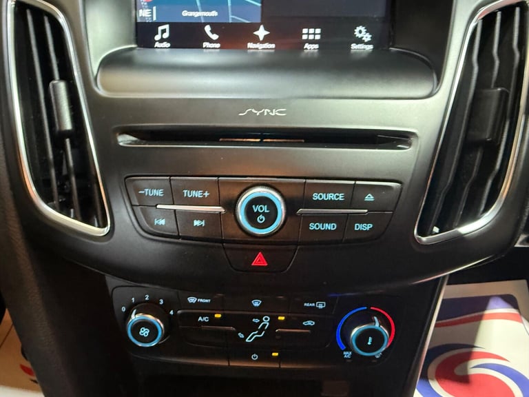 2017 Ford Focus 1.0T EcoBoost ST-Line Euro 6 (s/s) 5dr ESTATE Petrol Manual