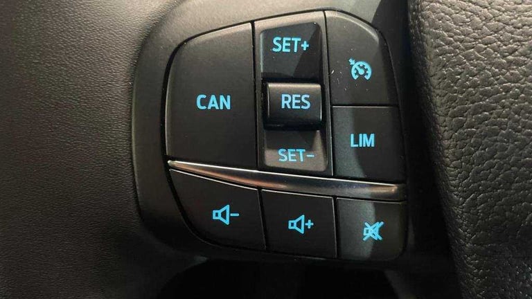  Ford E-Transit 135kW 68kWh H2 Trend Van Auto Medium Roof Van Electric Automatic