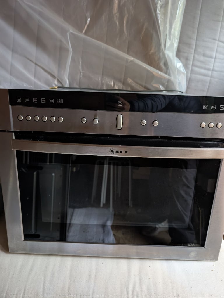 Neff Integrated oven and microwave 