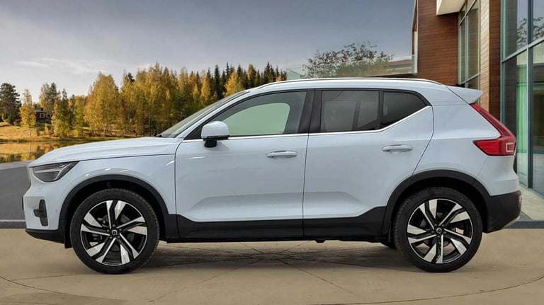 2025 Volvo XC40 2.0 B3P Ultra Dark 5dr Auto ESTATE PETROL Automatic