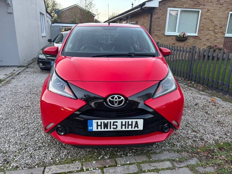 Toyota, AYGO, Hatchback, 2015, Manual, 998 (cc), 5 doors