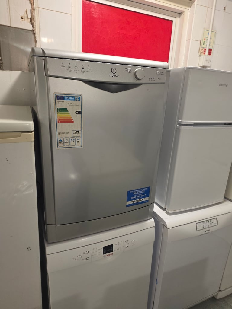 image for Free Delivery Indesit Dishwasher £100