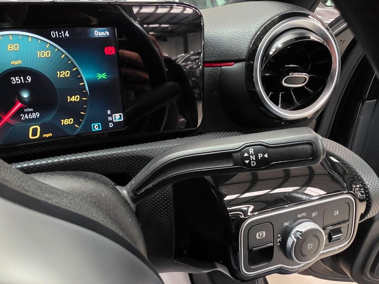 2020 Mercedes-Benz A-Class 1.3 A200 AMG Line 7G-DCT Euro 6 (s/s) 4dr SALOON Petrol Automatic