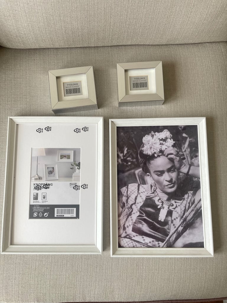image for Job lot picture frames 