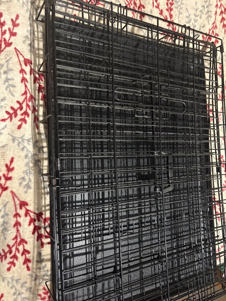 Medium dog crate