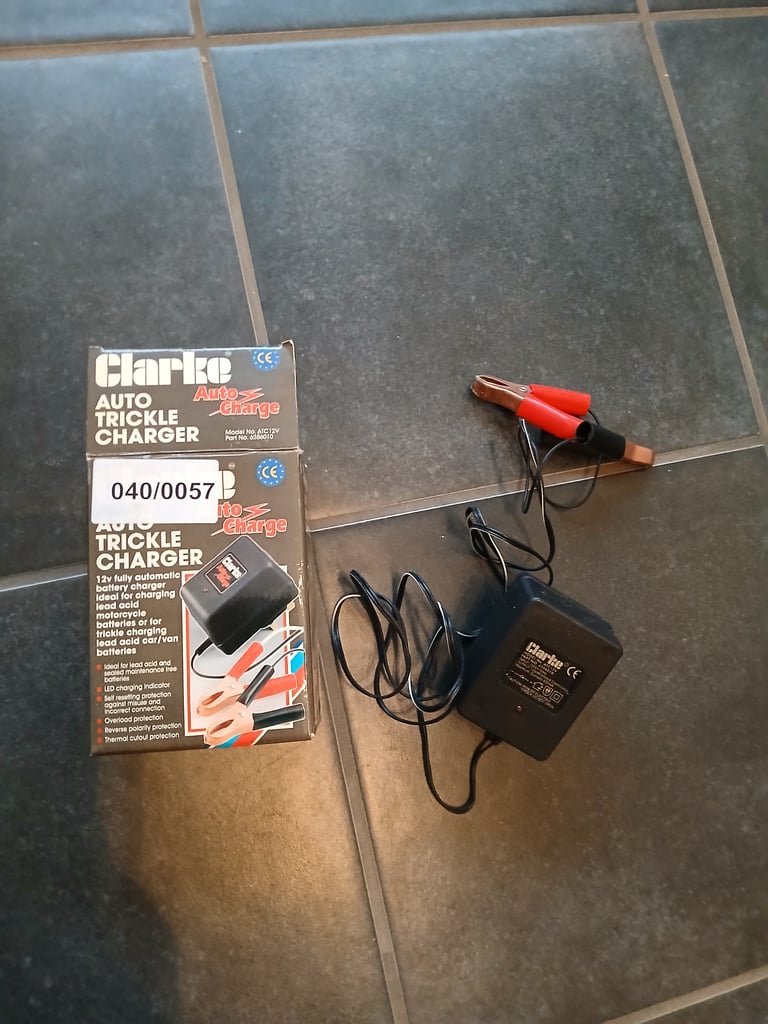 image for 12v Trickle Charger 