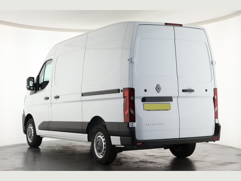 2025 Renault Master MM35 Blue dCi 130 Advance Medium Roof Van PANEL VAN Diesel Manual