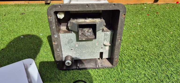 CARVER CASCADE 2 gas water heater for camper caravan motorhome boat.