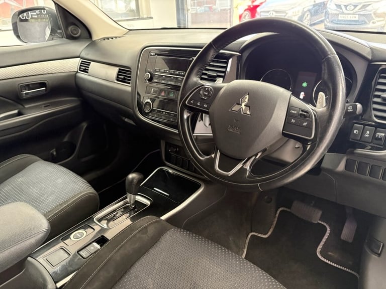 2017 Mitsubishi Outlander 2.2 DI-D 3 5dr Auto ESTATE DIESEL Automatic