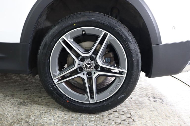 2020 Mercedes-Benz GLB 2.0 GLB220d AMG Line (Premium) 8G-DCT 4MATIC Euro 6 (s/s) 5dr ESTATE Diese...