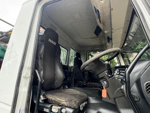 2016 Iveco Trakker 360 E6 8x4 steel tipper sheet weigher HMF 1244 crane & grab