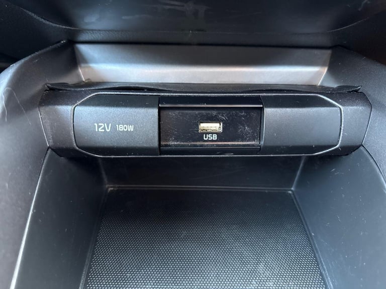  Kia Stonic 1.0 T-GDi ISG 48V GT-LINE Petrol/Electric Hybrid Manual