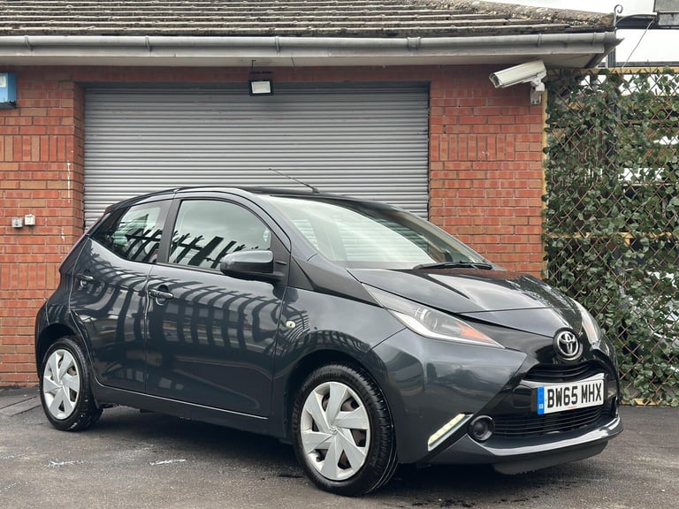 image for 2016 Toyota AYGO 1.0 VVT-i x-play Euro 5 5dr Euro 5 HATCHBACK Petrol Manual