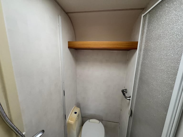 SWIFT COASTLINE 540 SE 2008 MODEL 4 BERTH FIXED BED TOURING CARAVAN