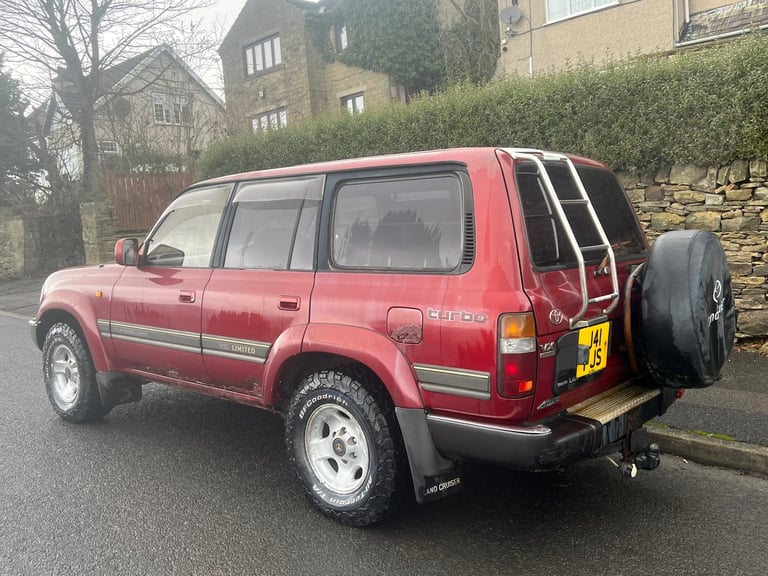 TOYOTA LAND CRUISER AMAZON VX LIMITED 4.2TD AUTO 4X4 RED
