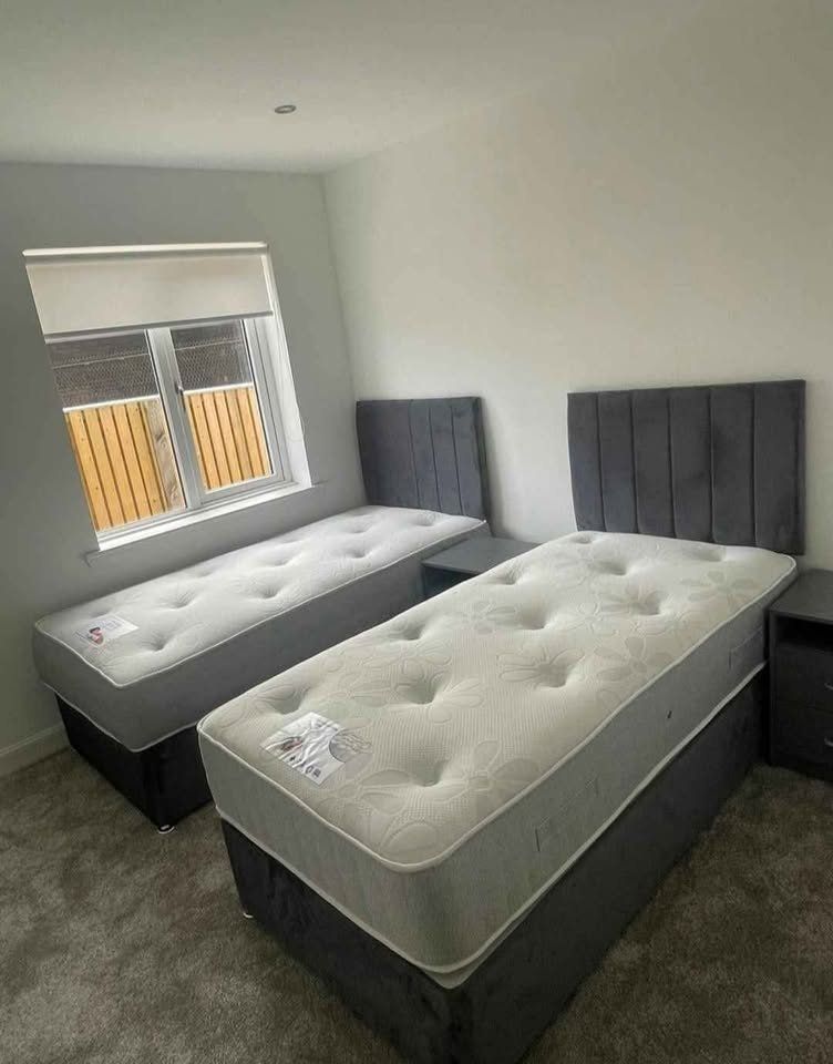 image for 3FT Brand New Divan Bed With Mattress ~~~ SAME DAY DELIVERY 
